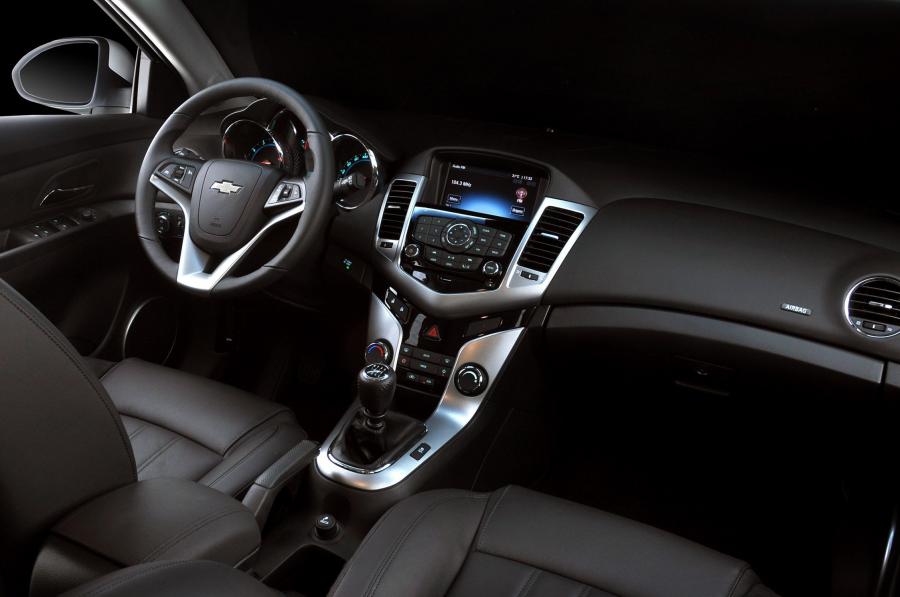  Chevrolet Cruze Sport6 2012 года  (фото 23 из 63)